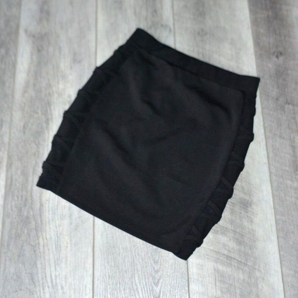 FASHION NOVA - Too Busy Living Stretch Mini Skirt